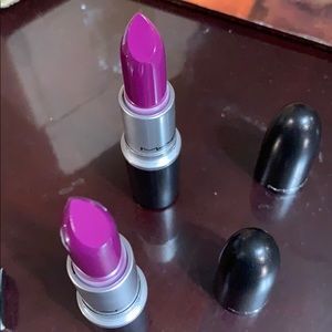 Mac lot of 2 Heroine lipsticks